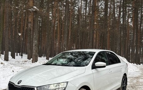 Skoda Rapid II, 2021 год, 1 630 000 рублей, 2 фотография