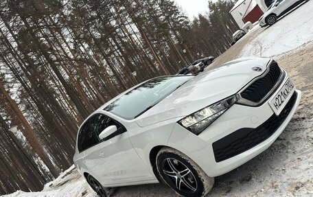 Skoda Rapid II, 2021 год, 1 630 000 рублей, 6 фотография