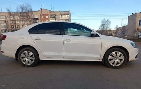 Volkswagen Jetta VI, 2012 год, 930 000 рублей, 13 фотография