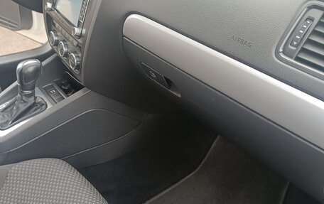 Volkswagen Jetta VI, 2012 год, 930 000 рублей, 20 фотография