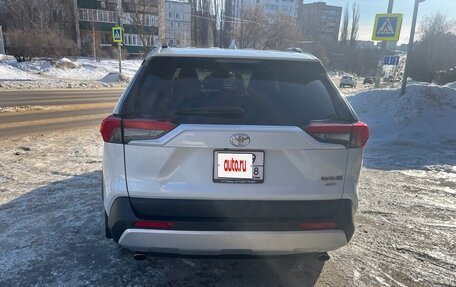 Toyota RAV4, 2024 год, 3 750 000 рублей, 5 фотография