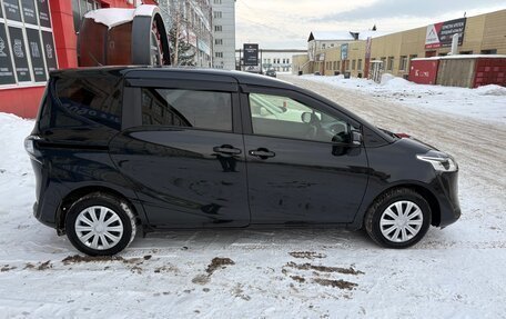 Toyota Sienta II, 2020 год, 1 350 000 рублей, 5 фотография