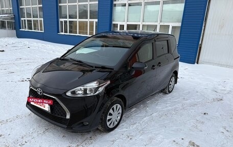 Toyota Sienta II, 2020 год, 1 350 000 рублей, 2 фотография