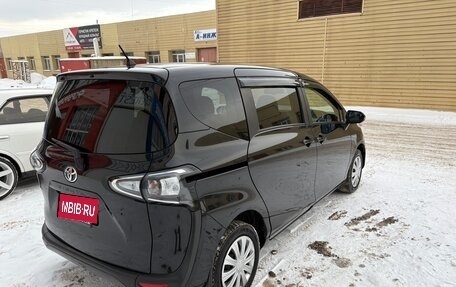 Toyota Sienta II, 2020 год, 1 350 000 рублей, 4 фотография