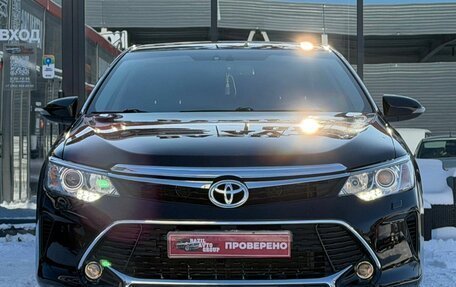 Toyota Camry, 2015 год, 1 690 000 рублей, 4 фотография