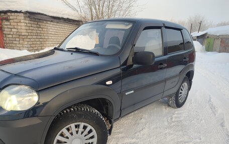 Chevrolet Niva I рестайлинг, 2011 год, 490 000 рублей, 1 фотография