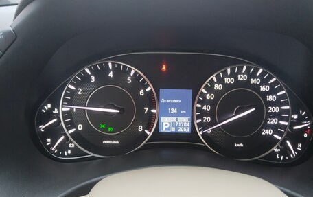 Nissan Patrol, 2011 год, 1 800 000 рублей, 8 фотография