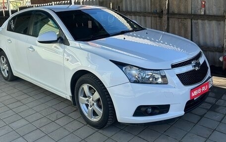 Chevrolet Cruze II, 2012 год, 900 000 рублей, 2 фотография