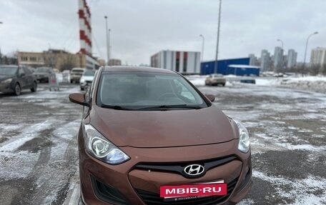 Hyundai i30 II рестайлинг, 2013 год, 1 300 000 рублей, 10 фотография