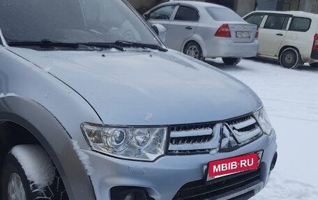 Mitsubishi L200 IV рестайлинг, 2013 год, 1 840 000 рублей, 4 фотография