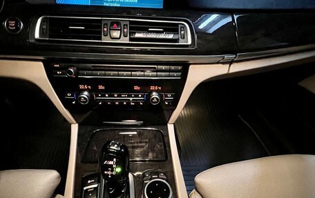 BMW 7 серия, 2011 год, 2 390 000 рублей, 24 фотография