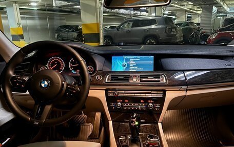 BMW 7 серия, 2011 год, 2 390 000 рублей, 19 фотография
