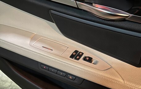 BMW 7 серия, 2011 год, 2 390 000 рублей, 35 фотография