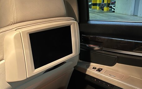 BMW 7 серия, 2011 год, 2 390 000 рублей, 32 фотография