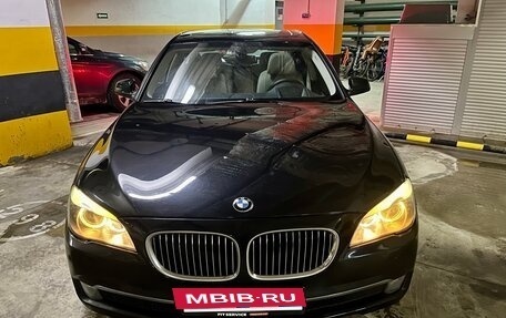 BMW 7 серия, 2011 год, 2 390 000 рублей, 18 фотография
