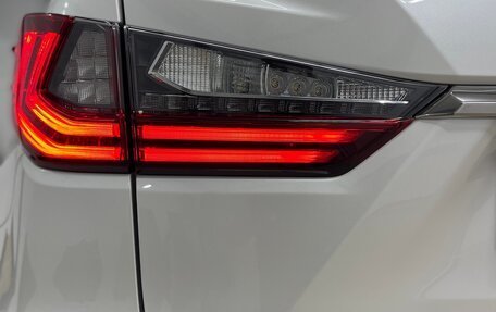 Lexus RX IV рестайлинг, 2016 год, 3 980 000 рублей, 10 фотография