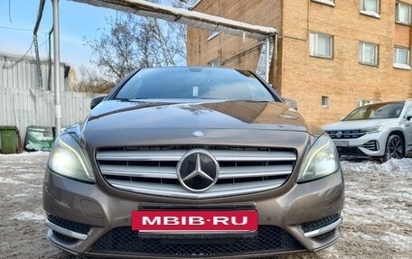 Mercedes-Benz B-Класс, 2013 год, 949 000 рублей, 2 фотография