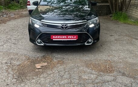 Toyota Camry, 2016 год, 1 850 000 рублей, 4 фотография