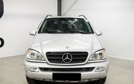 Mercedes-Benz M-Класс, 2002 год, 930 800 рублей, 2 фотография