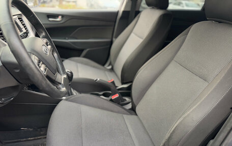 Hyundai Solaris II рестайлинг, 2018 год, 1 079 000 рублей, 10 фотография