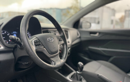 Hyundai Solaris II рестайлинг, 2018 год, 1 079 000 рублей, 17 фотография