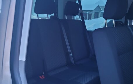 Volkswagen Caravelle T6 рестайлинг, 2021 год, 6 000 000 рублей, 6 фотография