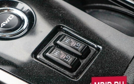 Mitsubishi Outlander III рестайлинг 3, 2018 год, 2 090 000 рублей, 19 фотография