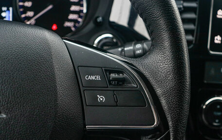 Mitsubishi Outlander III рестайлинг 3, 2018 год, 2 090 000 рублей, 26 фотография