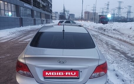 Hyundai Solaris II рестайлинг, 2013 год, 720 000 рублей, 2 фотография