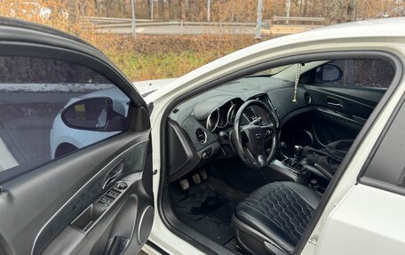 Chevrolet Cruze II, 2011 год, 730 000 рублей, 9 фотография