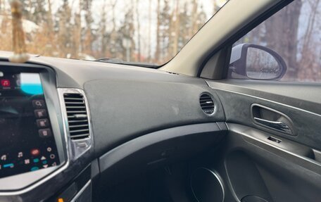 Chevrolet Cruze II, 2011 год, 730 000 рублей, 10 фотография