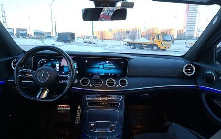 Mercedes-Benz E-Класс, 2021 год, 3 700 000 рублей, 9 фотография