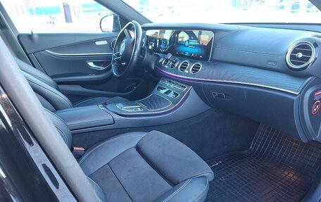 Mercedes-Benz E-Класс, 2021 год, 3 700 000 рублей, 7 фотография