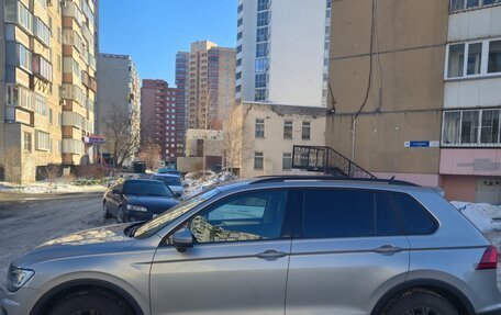 Volkswagen Tiguan II, 2020 год, 2 740 000 рублей, 4 фотография