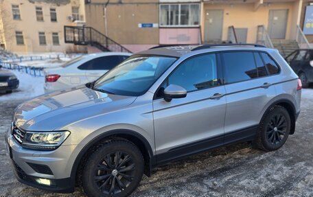 Volkswagen Tiguan II, 2020 год, 2 740 000 рублей, 2 фотография