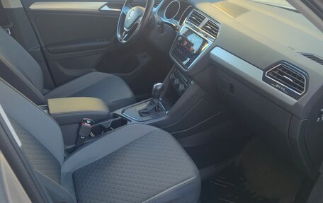 Volkswagen Tiguan II, 2020 год, 2 740 000 рублей, 13 фотография