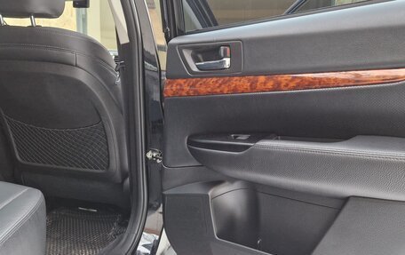 Subaru Outback IV рестайлинг, 2011 год, 2 300 000 рублей, 18 фотография