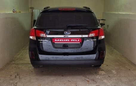 Subaru Outback IV рестайлинг, 2011 год, 2 300 000 рублей, 4 фотография