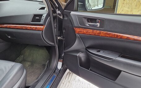 Subaru Outback IV рестайлинг, 2011 год, 2 300 000 рублей, 19 фотография