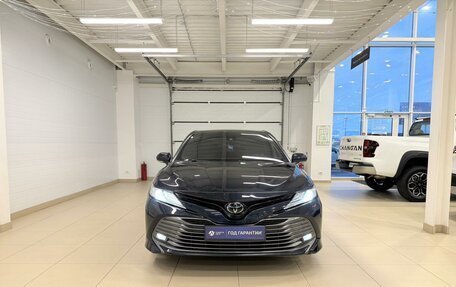 Toyota Camry, 2018 год, 3 299 900 рублей, 9 фотография