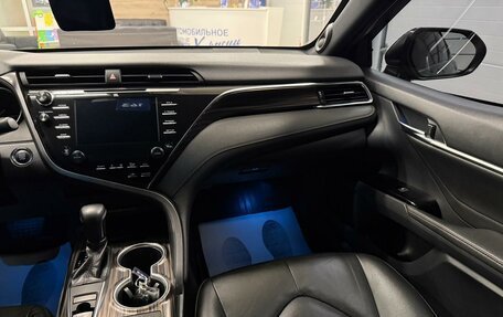 Toyota Camry, 2018 год, 3 299 900 рублей, 15 фотография