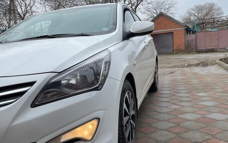 Hyundai Solaris II рестайлинг, 2016 год, 900 000 рублей, 2 фотография