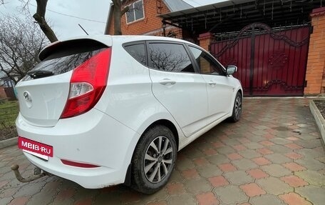 Hyundai Solaris II рестайлинг, 2016 год, 900 000 рублей, 4 фотография