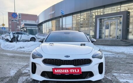 KIA Stinger I, 2018 год, 2 950 000 рублей, 2 фотография