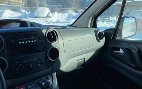 Peugeot Partner II рестайлинг 2, 2021 год, 1 890 000 рублей, 26 фотография