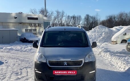 Peugeot Partner II рестайлинг 2, 2021 год, 1 890 000 рублей, 3 фотография