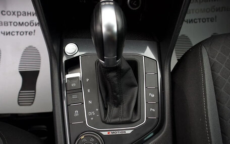 Volkswagen Tiguan II, 2017 год, 2 300 000 рублей, 9 фотография