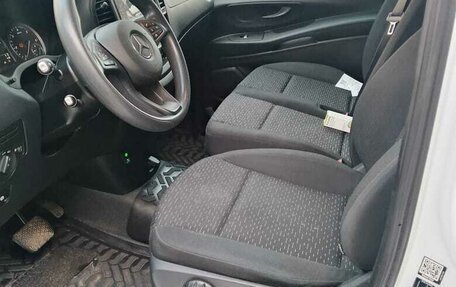 Mercedes-Benz Vito, 2022 год, 5 700 000 рублей, 10 фотография