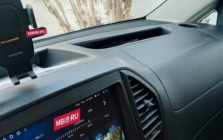 Mercedes-Benz Vito, 2022 год, 5 700 000 рублей, 12 фотография