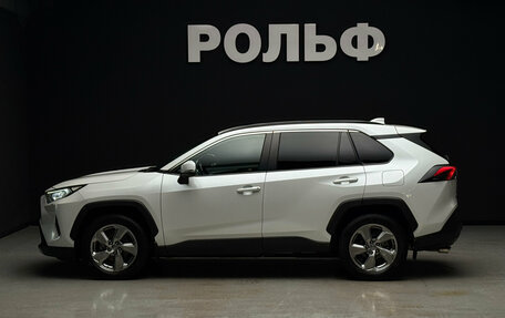 Toyota RAV4, 2021 год, 3 480 000 рублей, 6 фотография